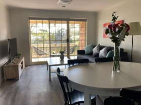Modern 2BR apartment with Parking